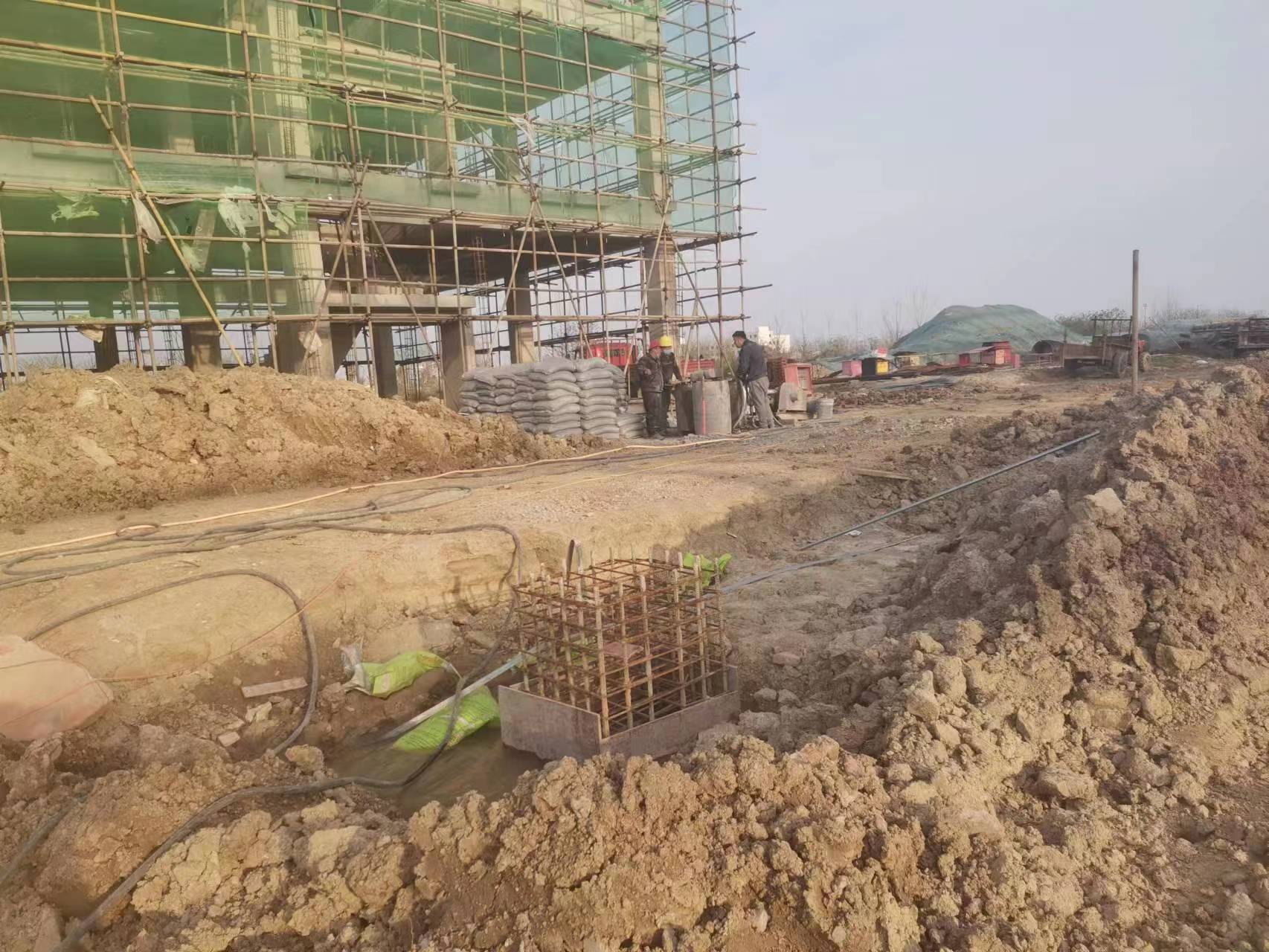 阿克陶当桥梁出现裂缝的时候应该及时加固修补